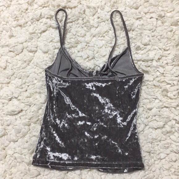 Express| One Eleven Velvet Crop Top - Picture 2 of 5